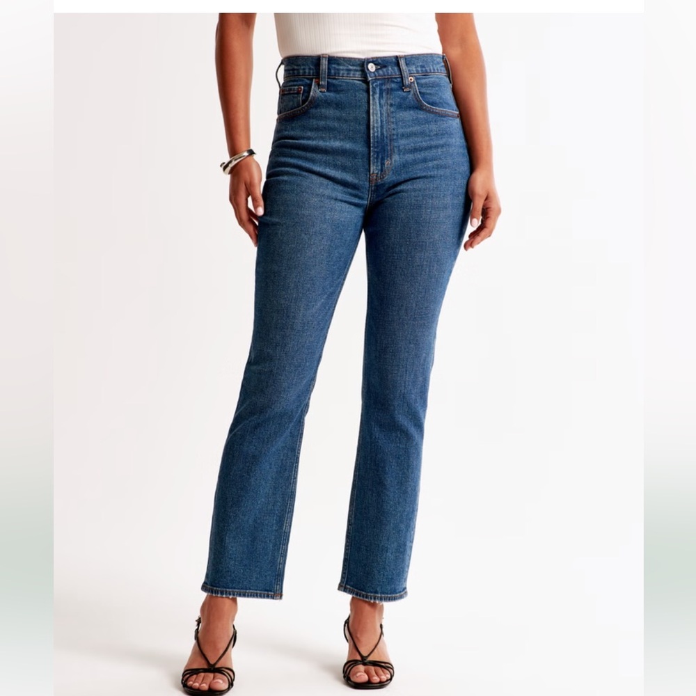 Abercrombie & Fitch Curve Love Ultra High-Rise Ankle Straight Jeans, Size 31/12